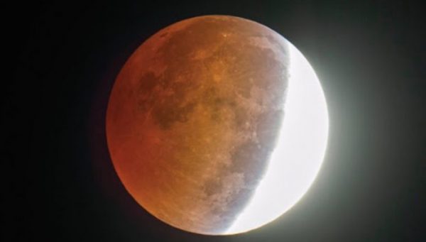 Mais um eclipse lunar penumbral esta semana: visível no Brasil