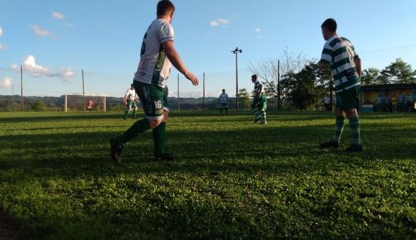 Campeonato Municipal de Futebol Suíço entra em fase eliminatória