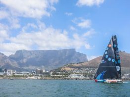 Equipe Holcim – PRB vence a In-Port Race na Cidade do Cabo