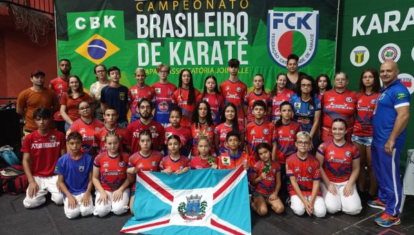 Equipe de Içara conquista 29 medalhas no Brasileiro de karatê