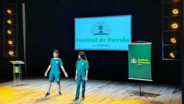 I Festival de Poesia reúne mais de 300 alunos da Rede Municipal