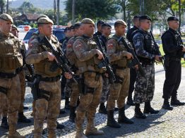 Governador recebe policiais militares que concluíram missão no Rio Grande do Sul