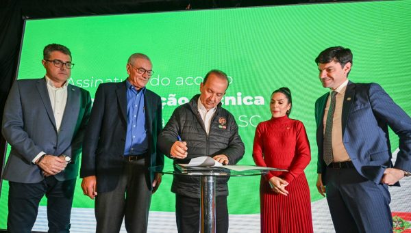 Em evento com a presença do governador, Procon estadual lança o ZAP Denúncia e firma parceria com a Polícia Civil para reforço da fiscalização
