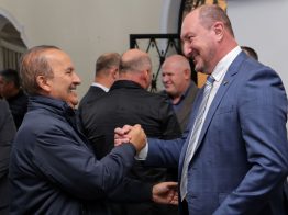 Jorginho Mello transmite cargo de governador do Estado para o presidente da Alesc, Mauro de Nadal