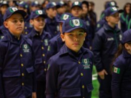 Prefeitura de Chapecó inaugura ginásio e entrega uniformes na Escola Cívica
