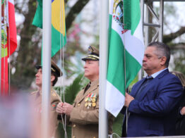 Desfile Cívico reúne dez mil pessoas em Chapecó