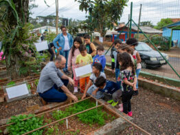 EPC Cyro Sosnosky desenvolve projeto sobre horta, aromas e sabores