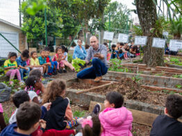 EPC Cyro Sosnosky desenvolve projeto sobre horta, aromas e sabores