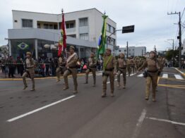 Desfile de 7 de Setembro reúne milhares de pessoas em Xanxerê e encerra Semana da Pátria em grande estilo