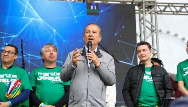 Governador participa da Marcha para Jesus em Balneário Camboriú