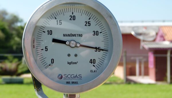 Agosto registra recorde de conexões à rede de gás com mais de mil unidades gaseificadas