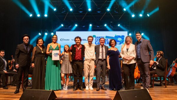 Vale do Itajaí define os finalistas do Santa Catarina Canta