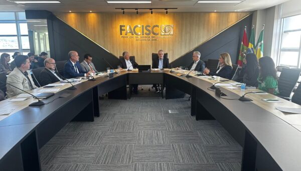 Grupo de Trabalho do PELT reforça importância do planejamento logístico de Santa Catarina