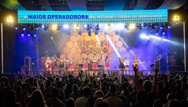 Blumenau promove capacitação inédita para guias turísticos na Alemanha Ação acontecerá durante a Oktoberfest de Munique e fortalece a internacionalização do destino