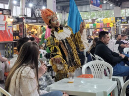 Apresentações, pintura facial e algodão doce: Efapi do Brasil transforma Dia das Crianças em festa p