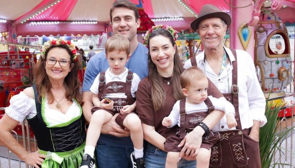 Diversão em dobro: famílias curtem o Dia das Crianças nos parques da 40ª Oktoberfest Blumenau